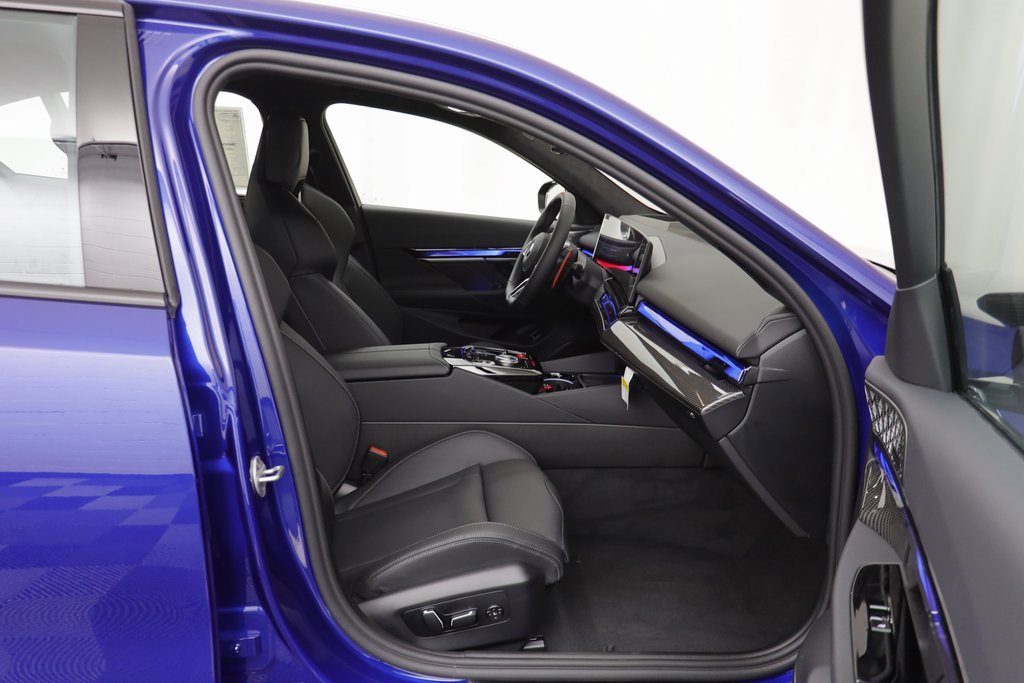 New 2026 BMW M5 w/ Carbon Package image 21