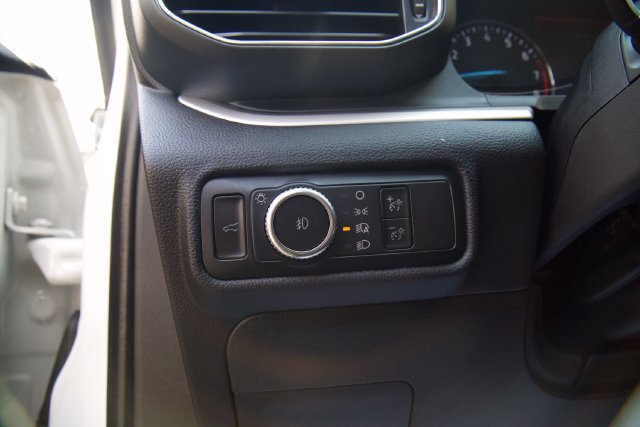 Certified 2022 Ford Explorer XLT w/ Equipment Group 202A AWD/4WD image 15