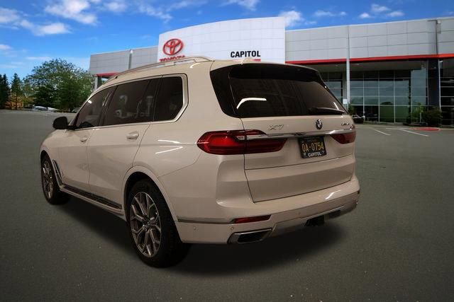Used 2022 BMW X7 xDrive40i w/ Executive Package AWD/4WD image 4