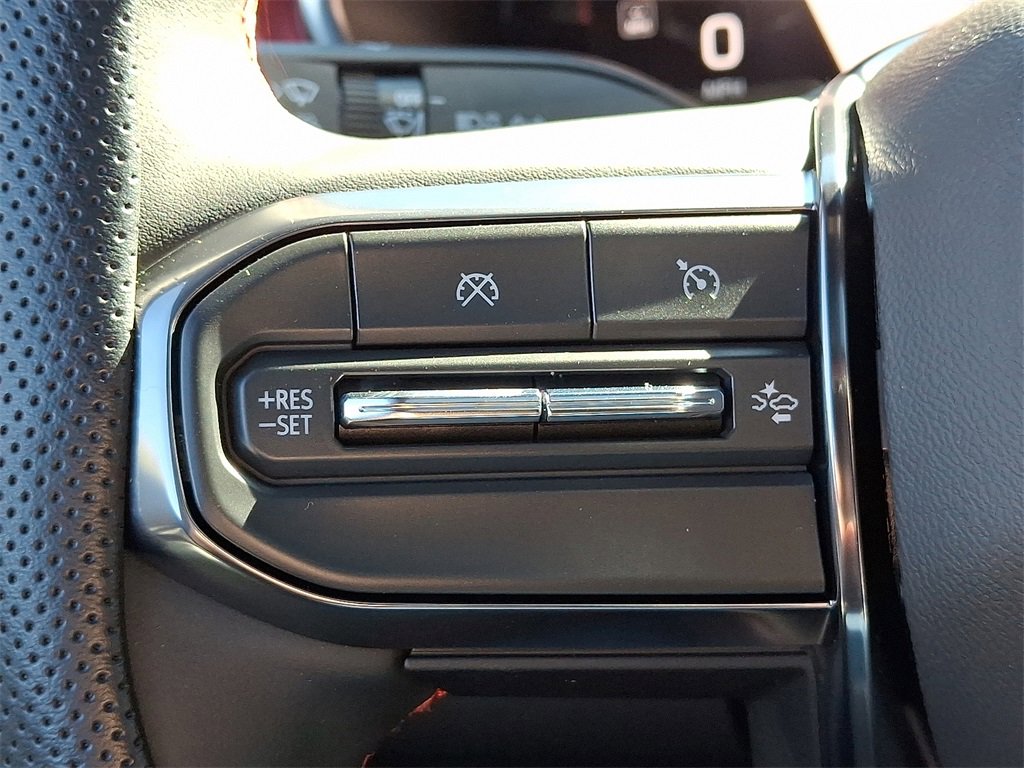 Used 2024 GMC Canyon AT4X w/ AT4X AEV Edition image 26