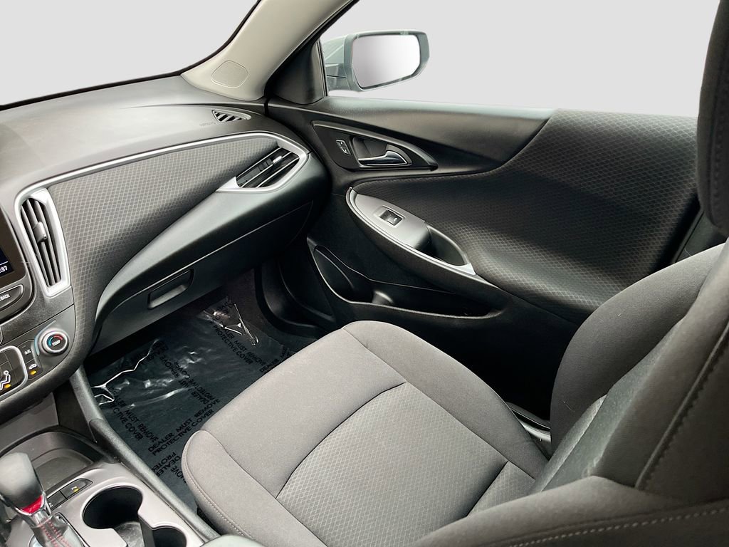Used 2024 Chevrolet Malibu RS image 21