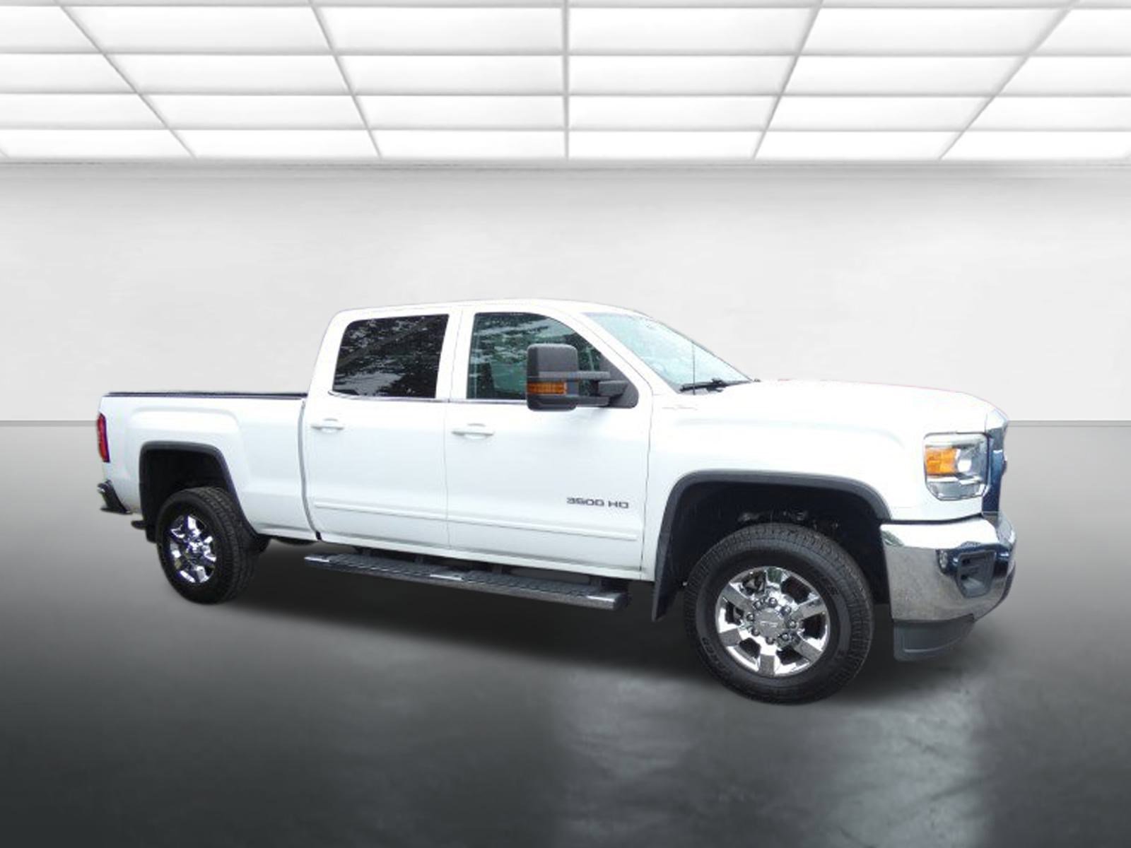 Used 2015 GMC Sierra 3500 SLE w/ SLE Convenience Package image 3