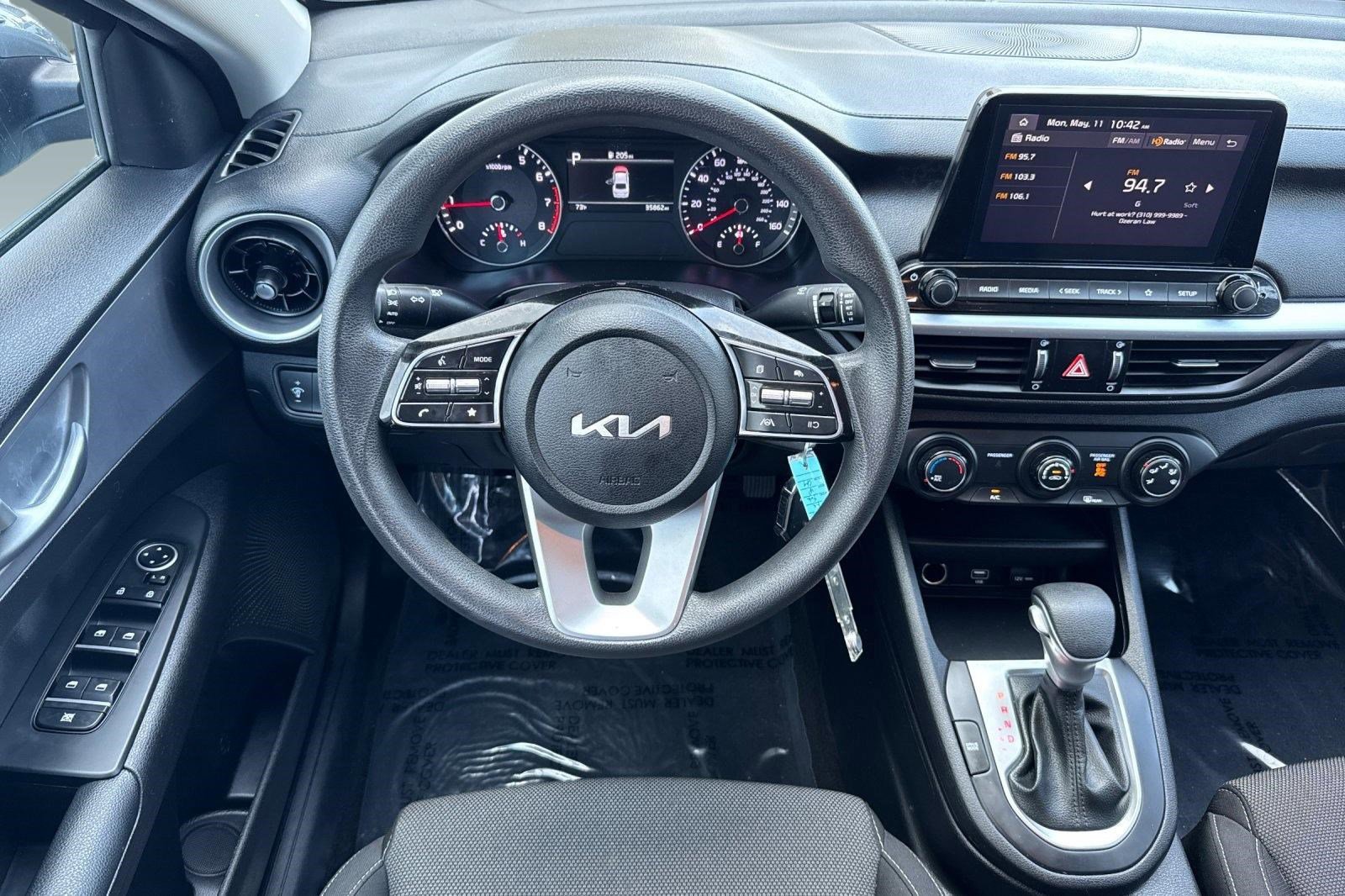Used 2023 Kia Forte LXS w/ LXS Technology Package FWD image 27
