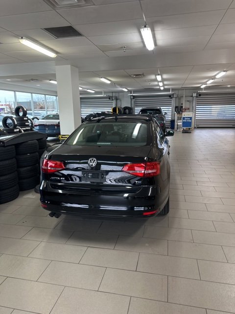 Used 2015 Volkswagen Jetta TDI SE image 18