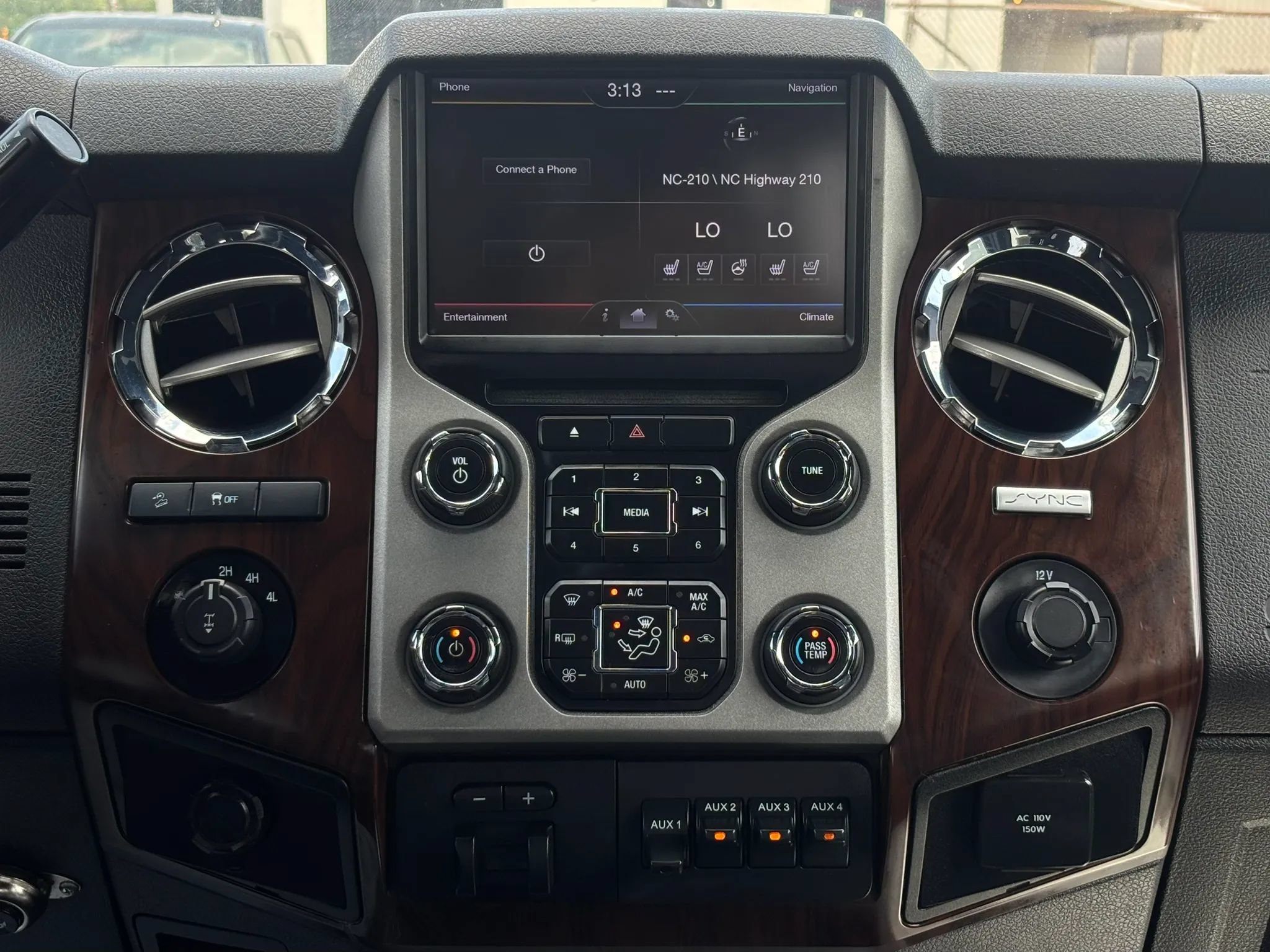 Used 2013 Ford F250 Platinum w/ FX4 Off Road Pkg AWD/4WD image 43