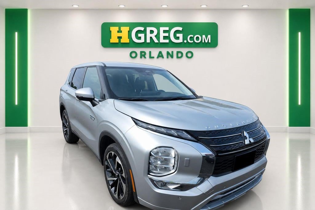 Used 2024 Mitsubishi Outlander SE AWD/4WD image 4
