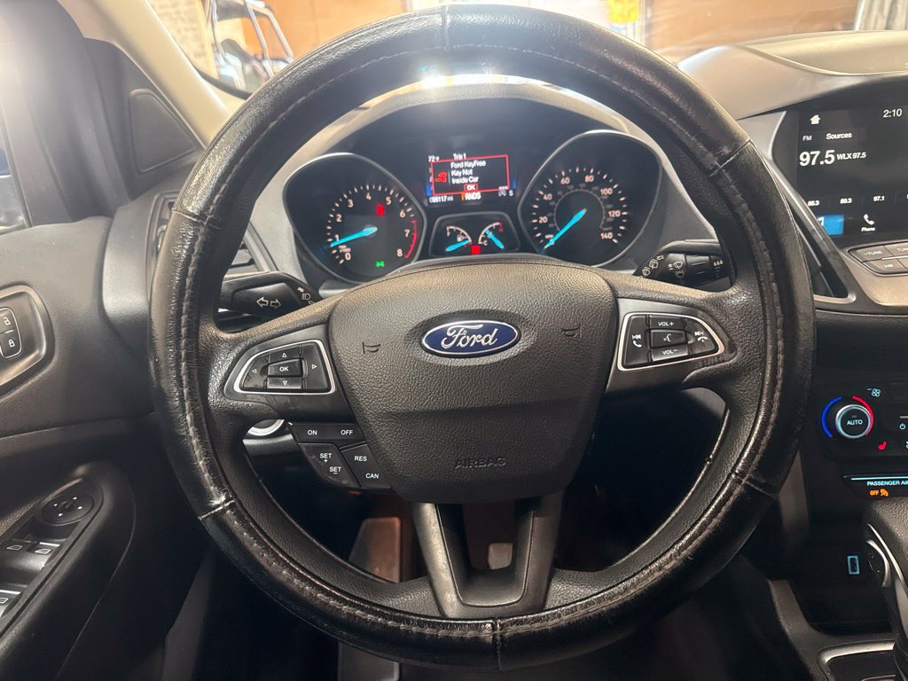 Used 2019 Ford Escape SE FWD image 18