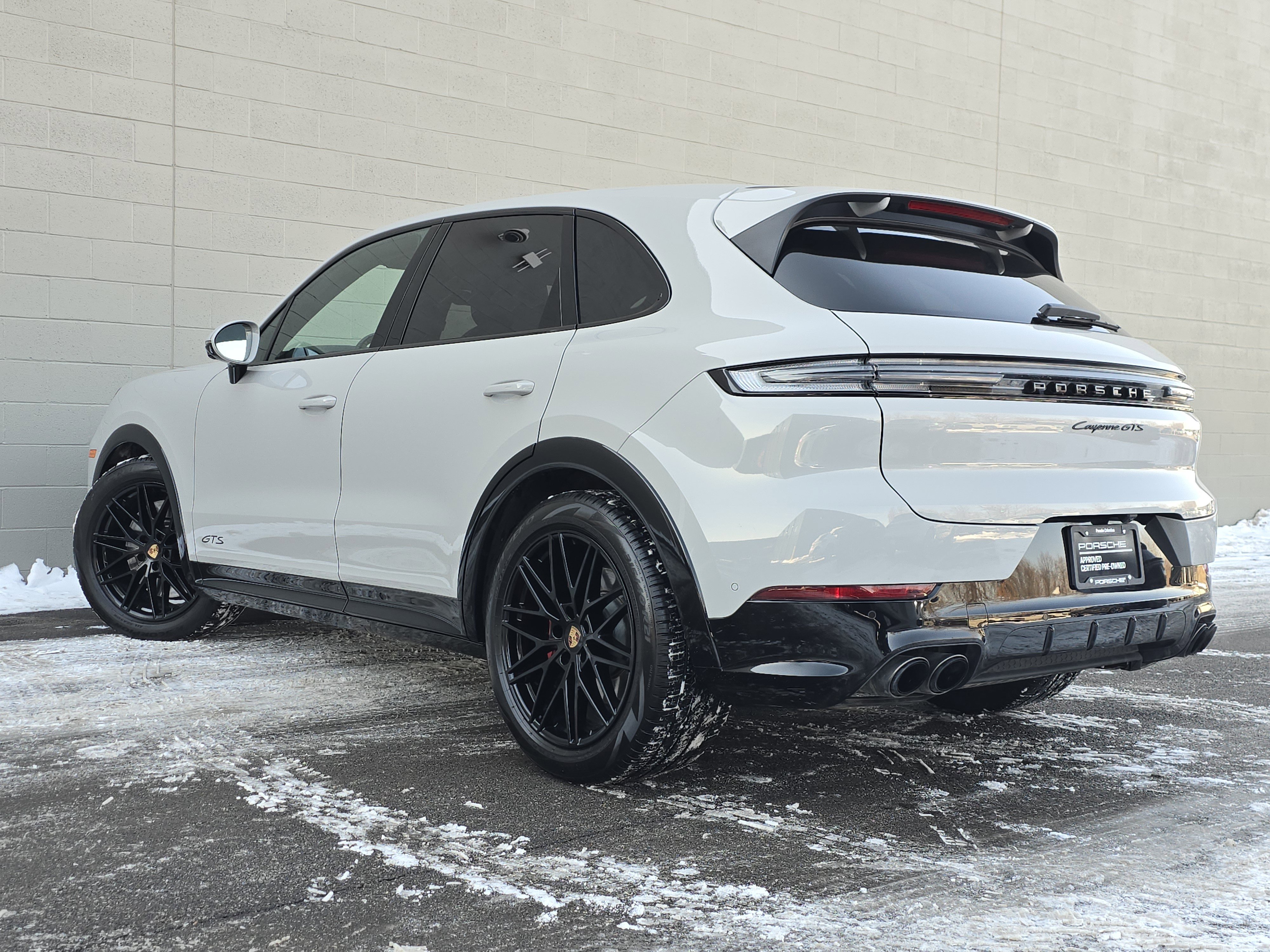 Certified 2025 Porsche Cayenne GTS image 3