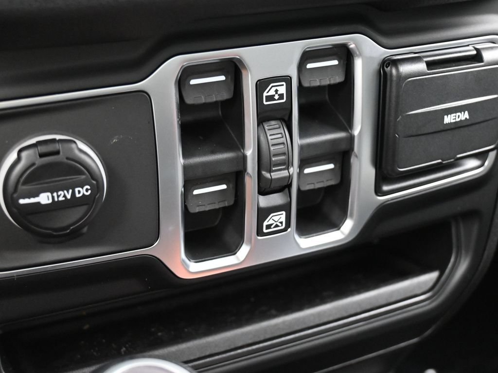 New 2026 Jeep Gladiator Sport AWD/4WD image 20