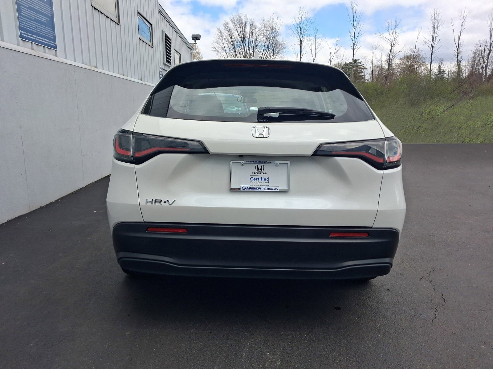 Used 2023 Honda HR-V LX image 11