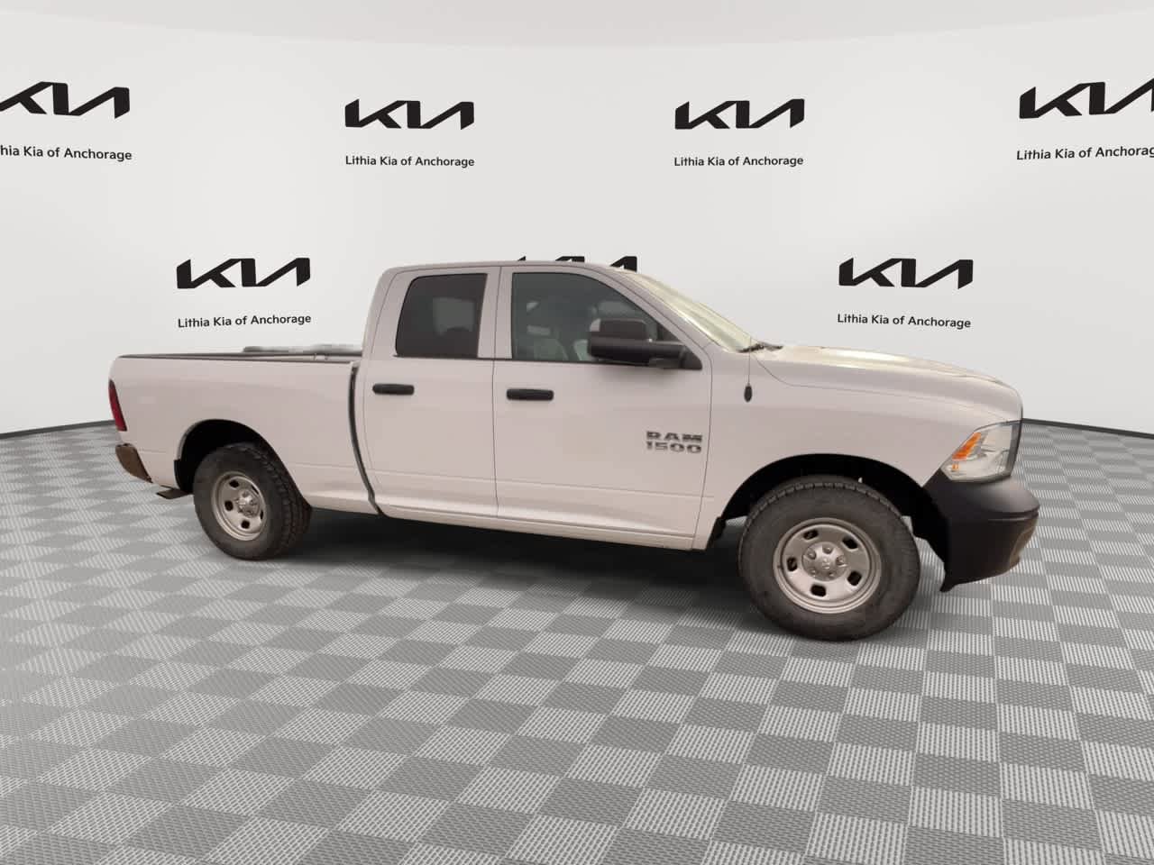 Used 2018 RAM 1500 Tradesman w/ Protection Group AWD/4WD image 3