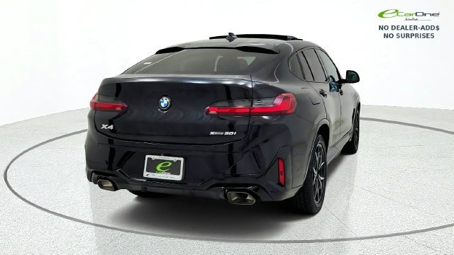 Used 2024 BMW X4 xDrive30i w/ Premium Package AWD/4WD image 8
