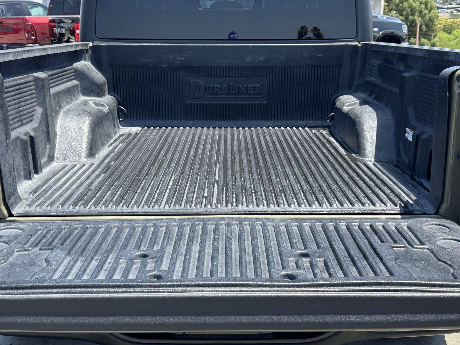 Certified 2026 Jeep Gladiator Rubicon AWD/4WD image 14