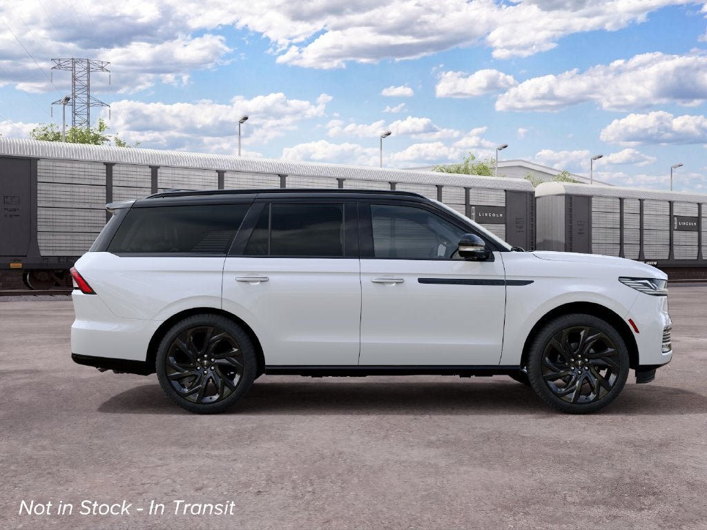 New 2027 Lincoln Navigator Black Label AWD/4WD image 5