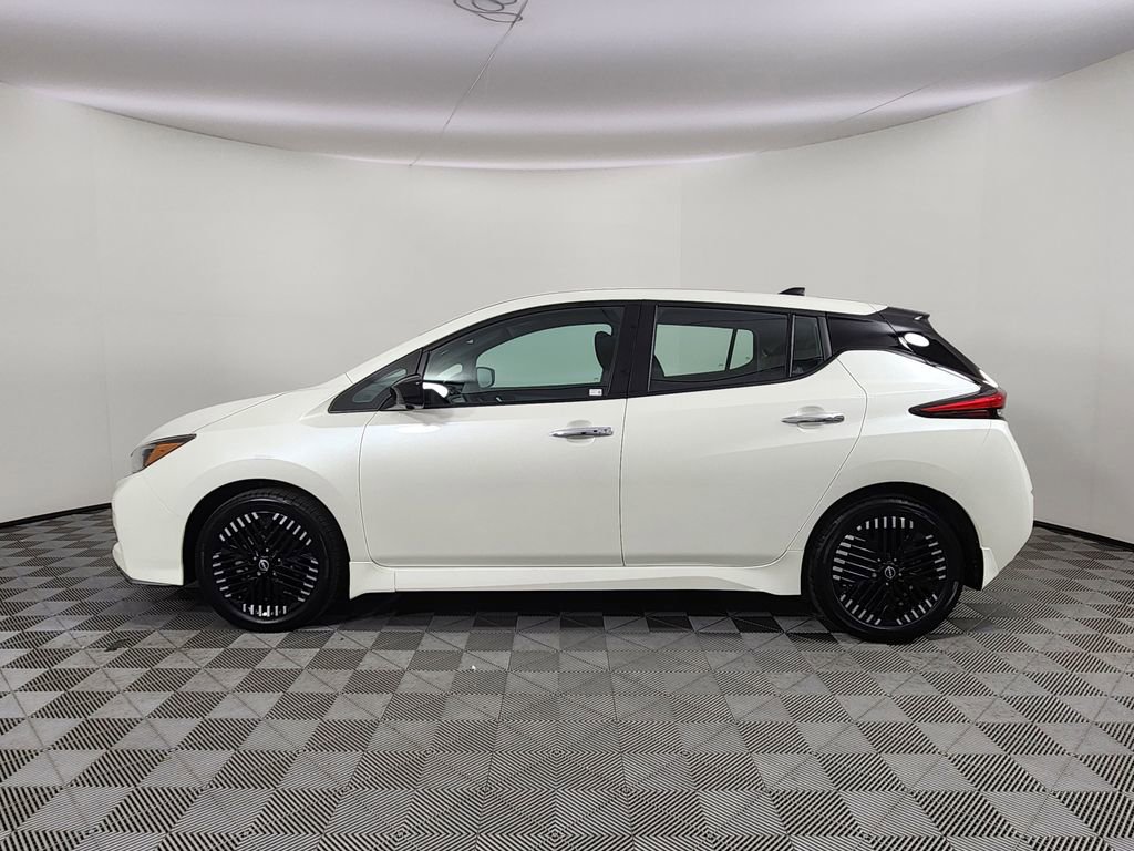 Certified 2024 Nissan Leaf SV Plus image 2