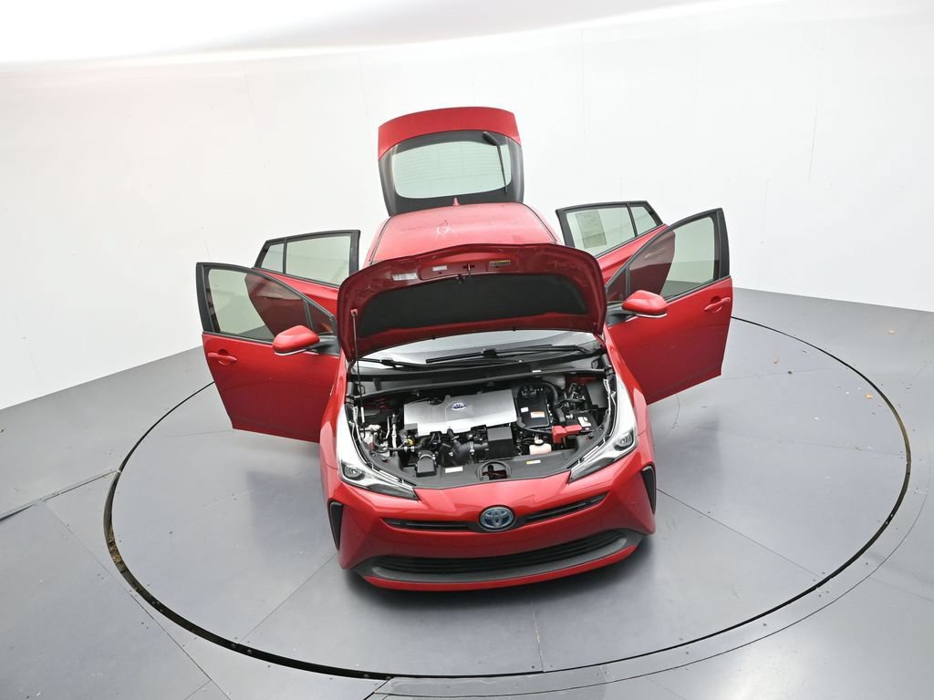 Used 2021 Toyota Prius LE FWD image 32
