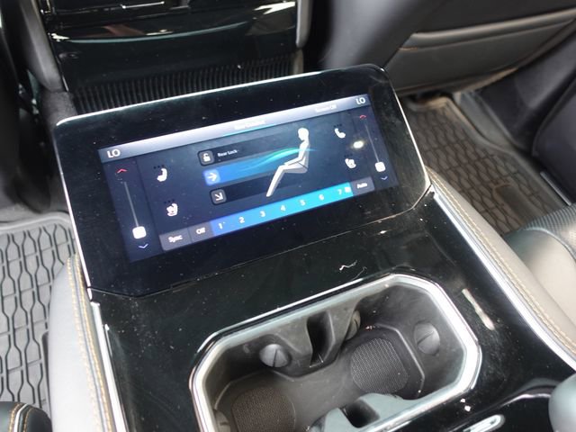 Used 2023 Jeep Grand Wagoneer Series III w/ HD Trailer Tow Package image 28