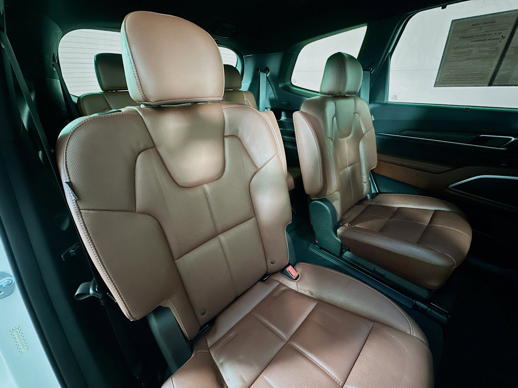 Used 2023 Kia Telluride EX w/ EX Captain's Chair Package image 29