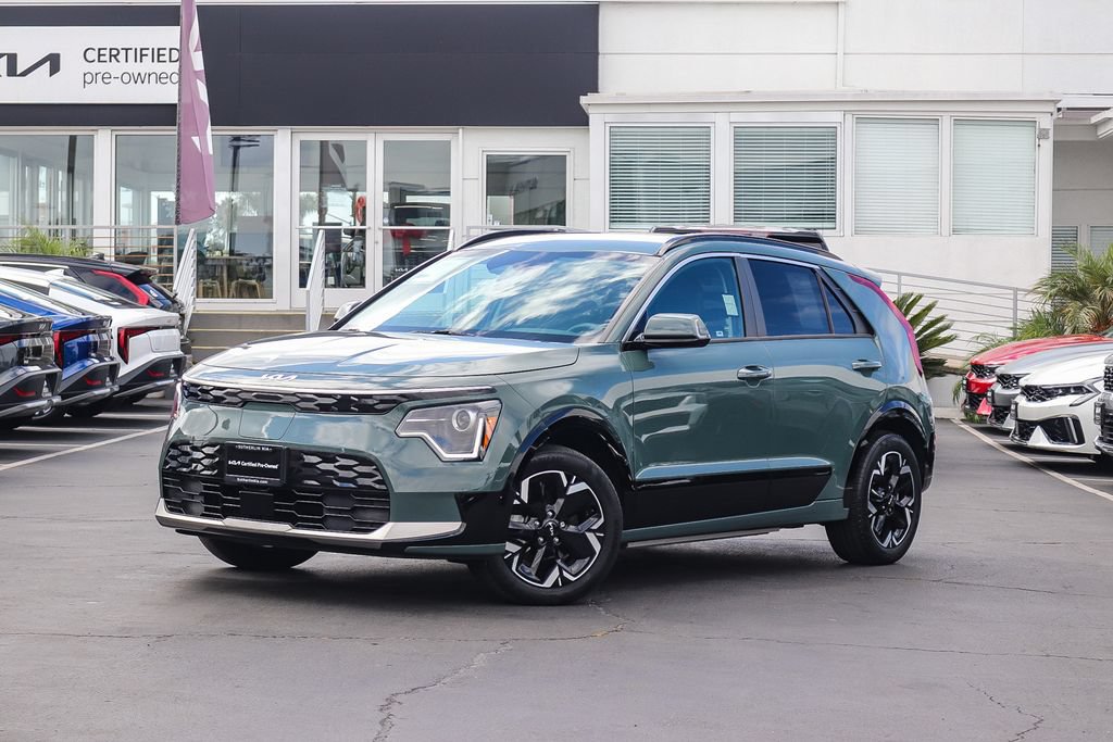 Certified 2023 Kia Niro Wind