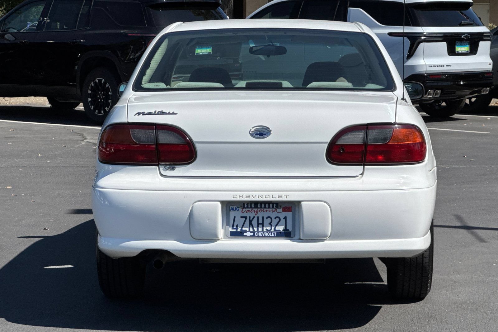 Used 2002 Chevrolet Malibu V6 w/ Preferred Equipment Group 1 FWD image 4