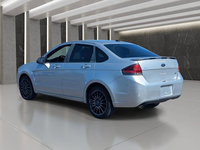Used 2010 Ford Focus SES image 4