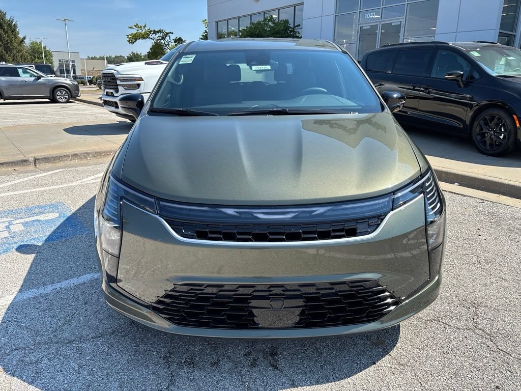 New 2027 Chrysler Pacifica Select FWD image 7