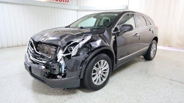 Used 2017 Cadillac XT5 Luxury w/ Driver Awareness Package image 2