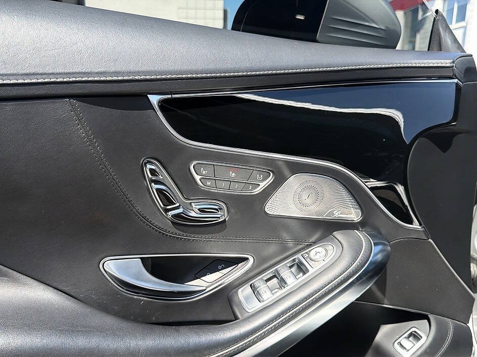 Used 2016 Mercedes-Benz S 550 4MATIC Coupe image 4