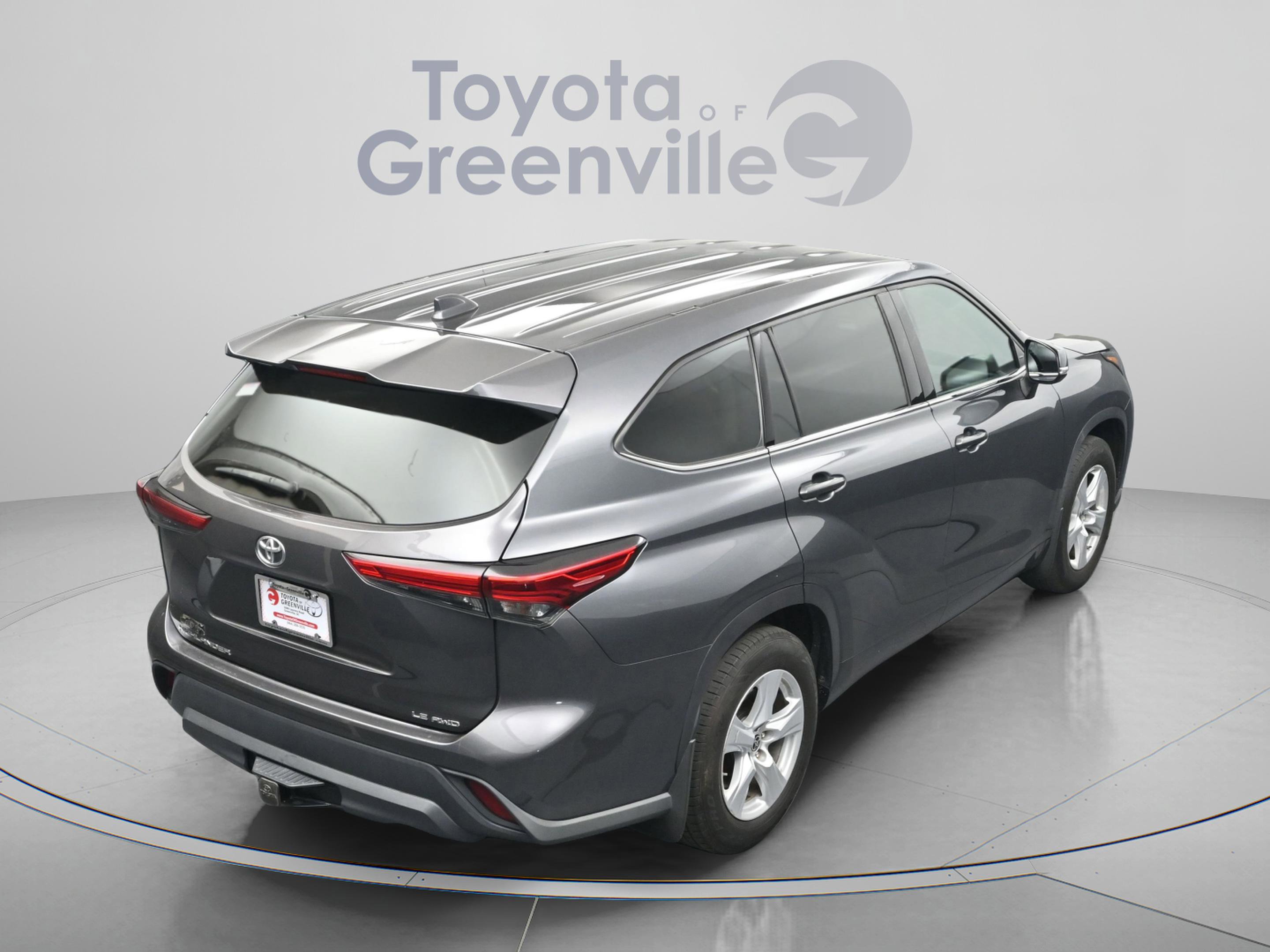 Used 2020 Toyota Highlander LE image 15