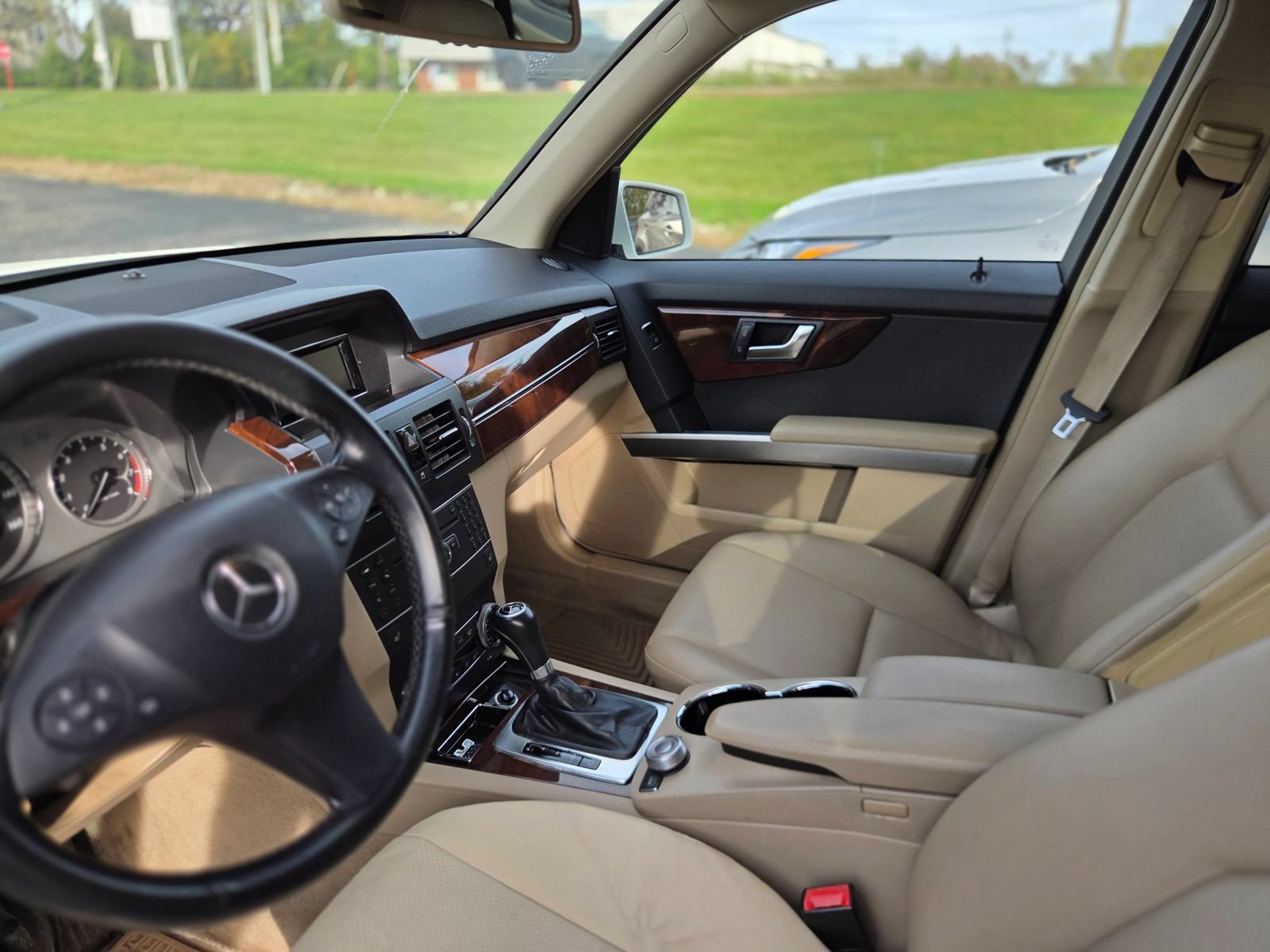 Used 2012 Mercedes-Benz GLK 350 4MATIC image 7