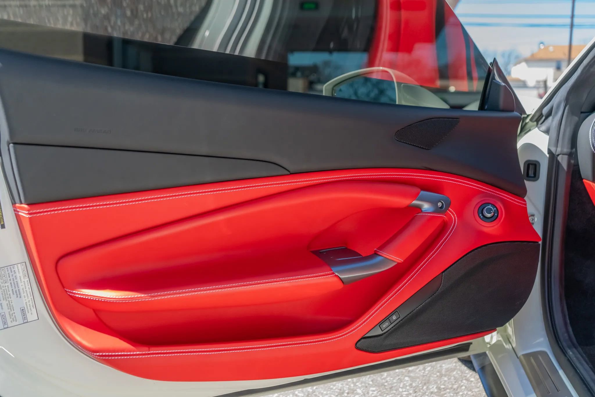 Used 2021 Ferrari F8 Tributo image 48