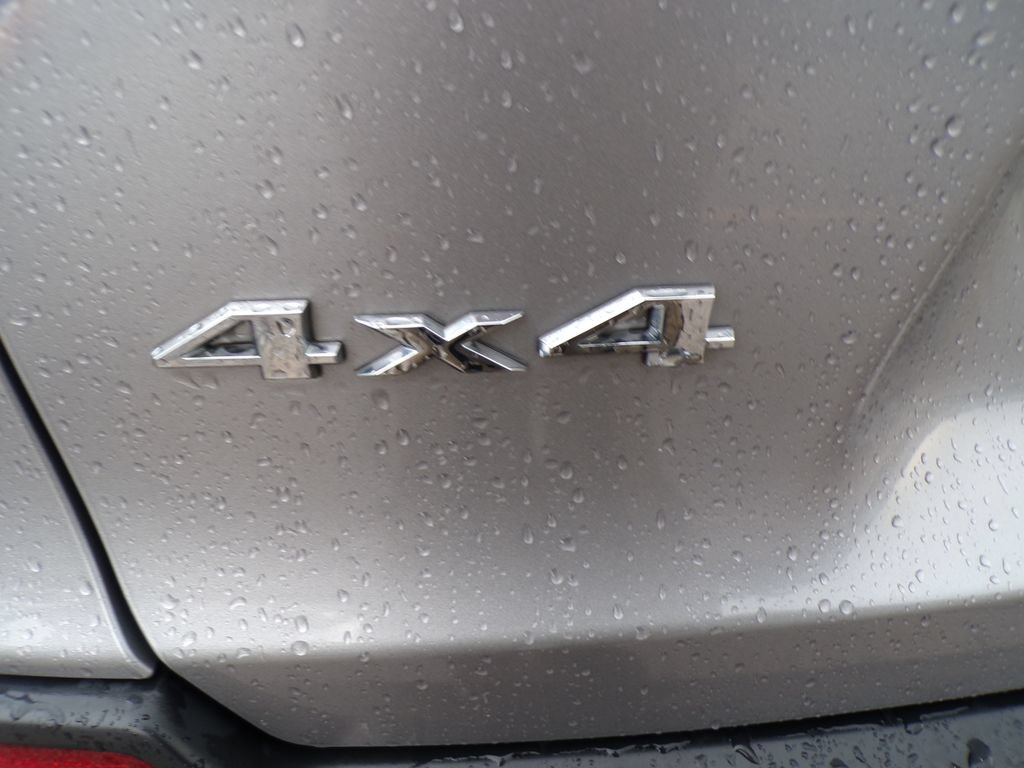 Used 2019 Jeep Cherokee Limited AWD/4WD image 17