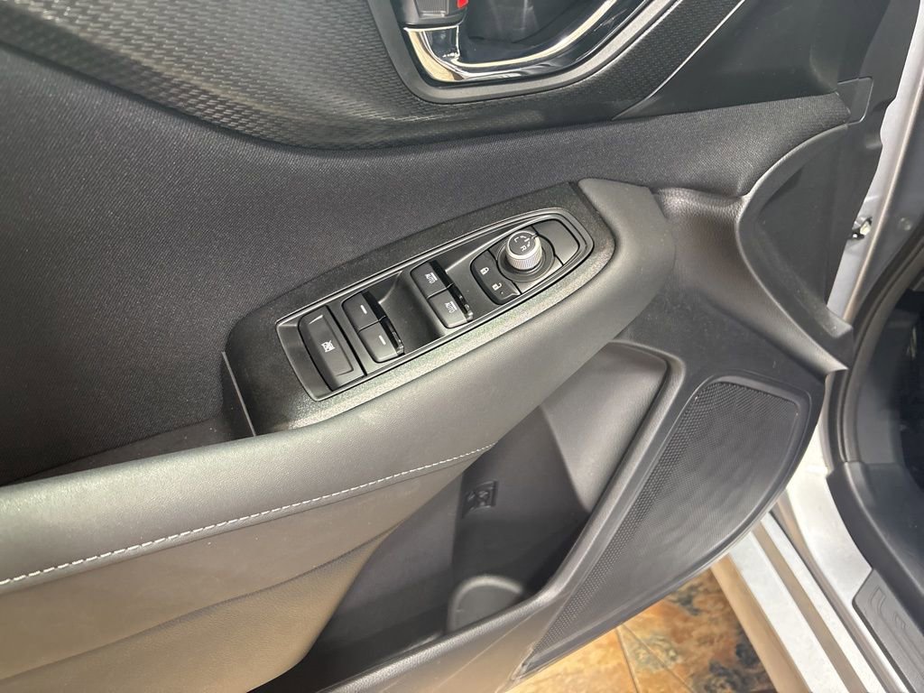 Used 2025 Subaru Legacy Premium image 12