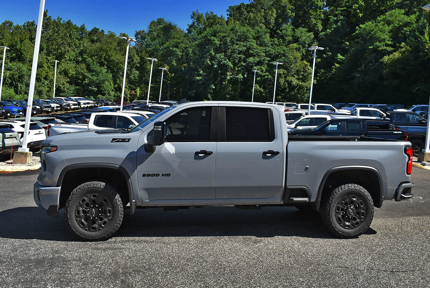 Used 2024 Chevrolet Silverado 2500 LT w/ Z71 Sport Edition AWD/4WD image 4