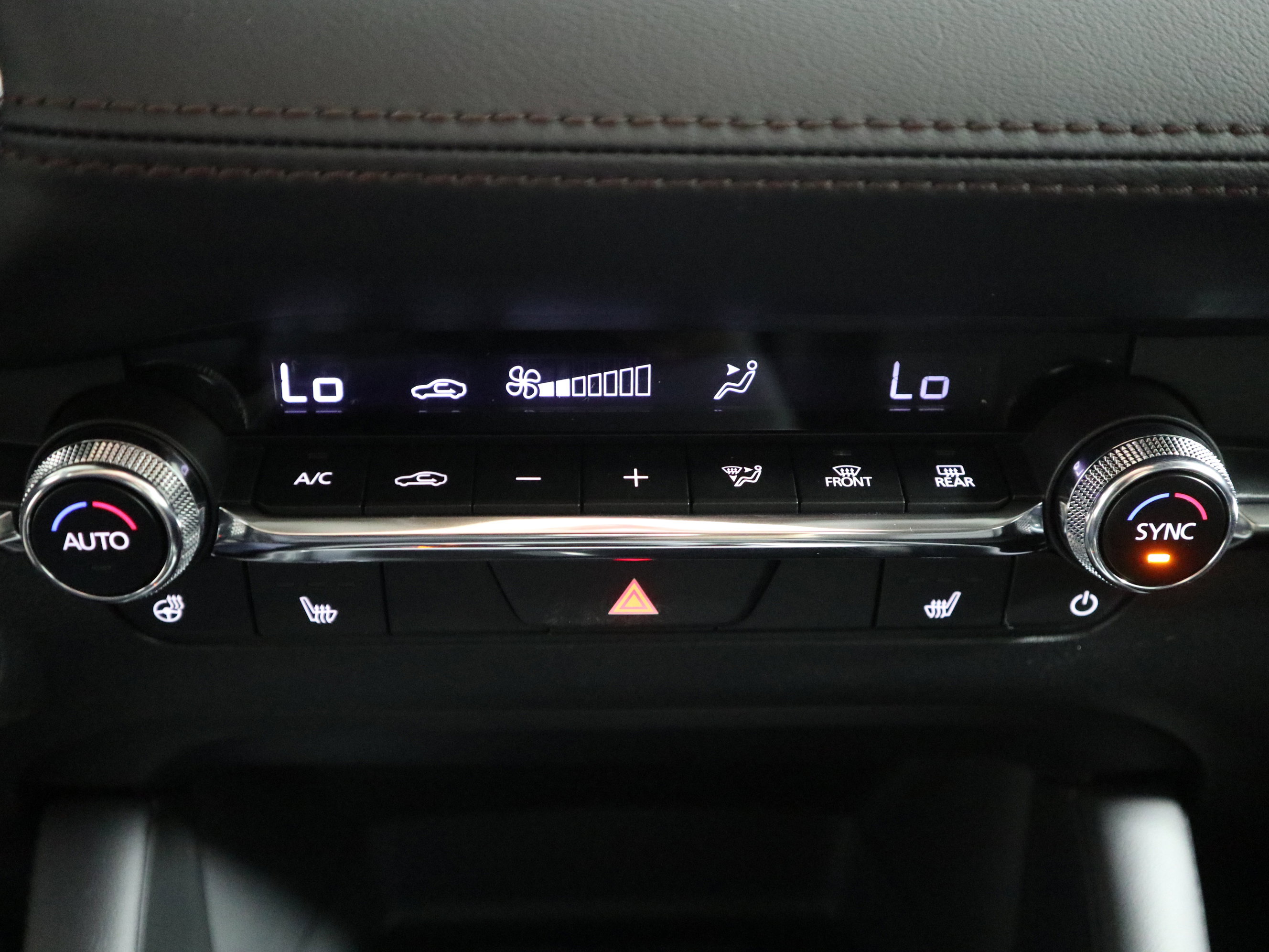 New 2026 MAZDA MAZDA3 2.5 Turbo Sedan w/Premium Plus image 31