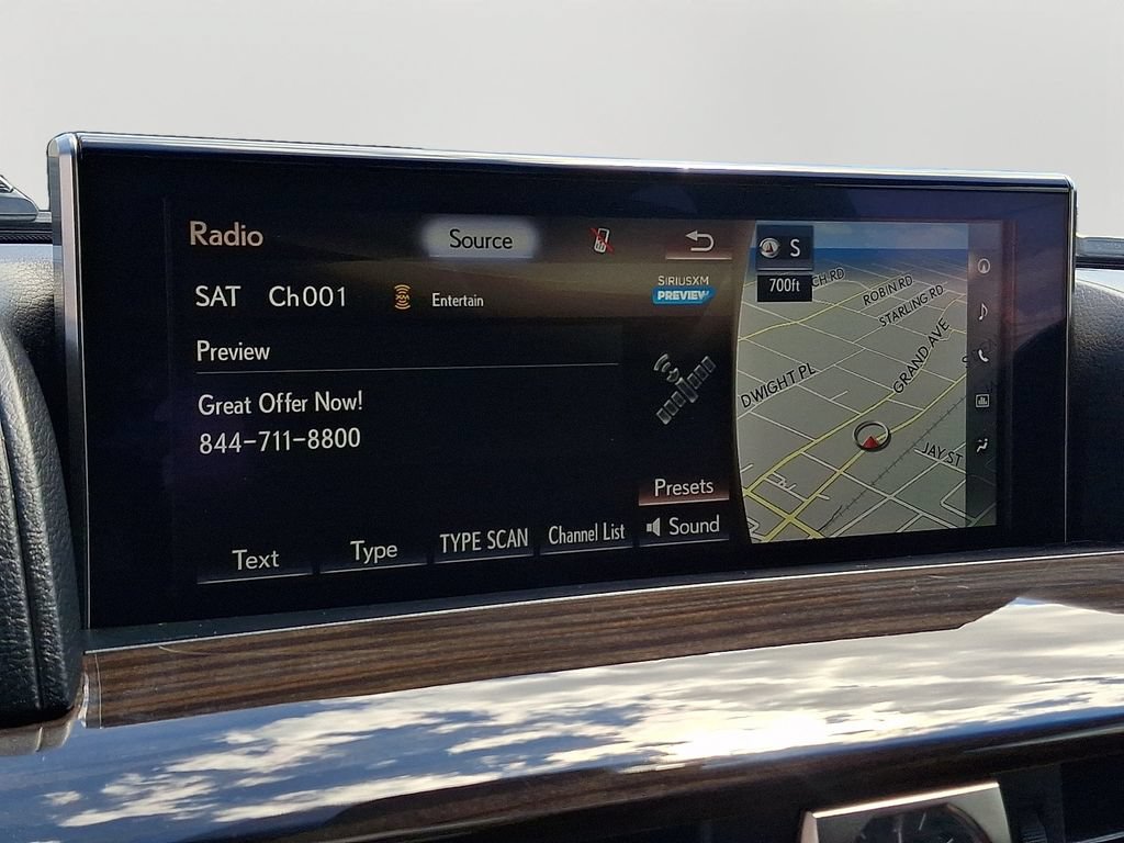 Used 2021 Lexus LX 570 4WD w/ Sport Package image 19