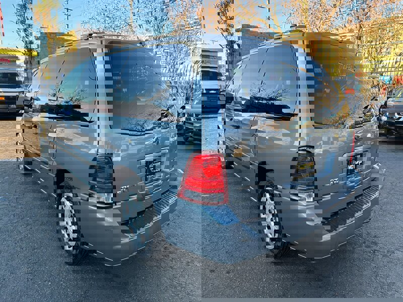 Used 2005 Ford Freestar SE image 7