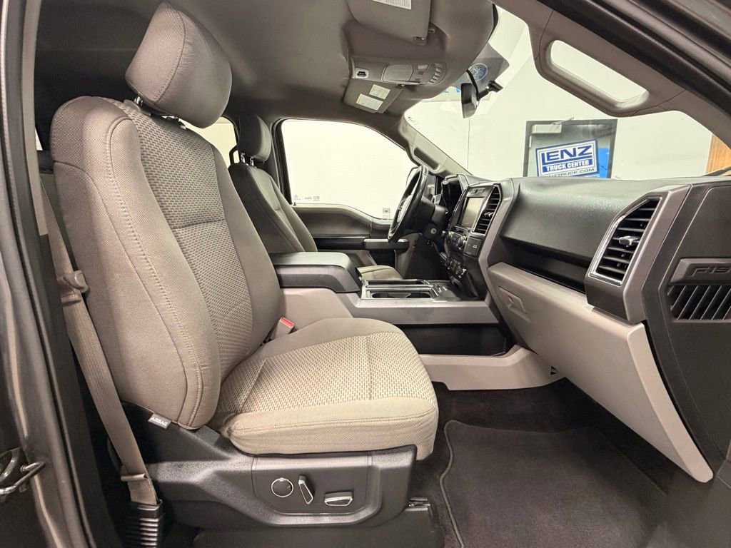 Used 2015 Ford F150 XLT w/ Equipment Group 302A Luxury image 18