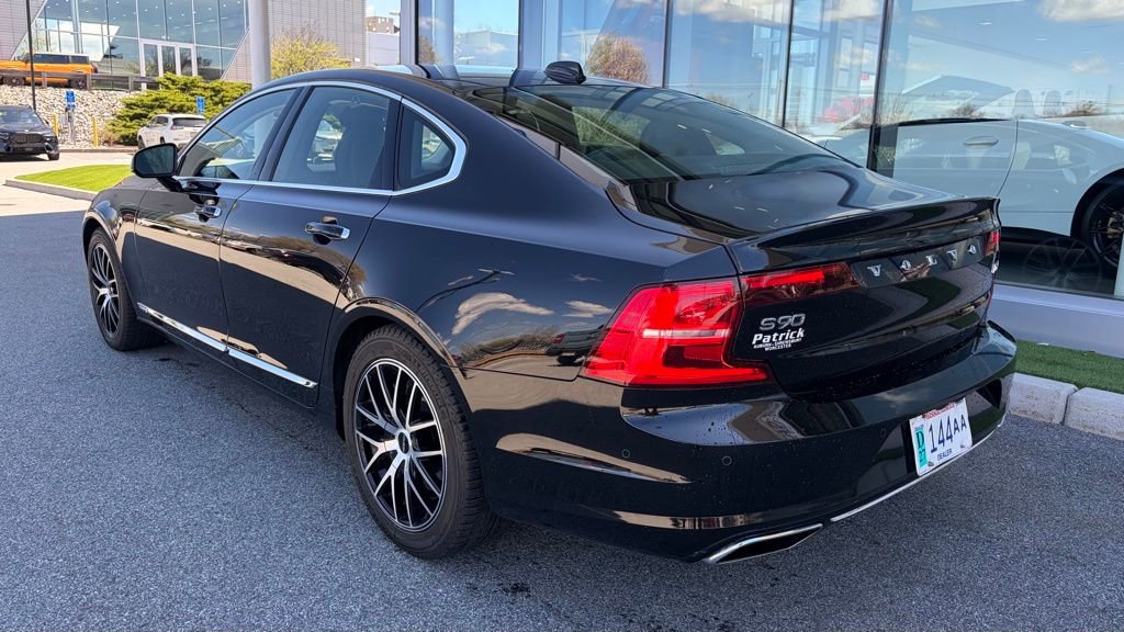 Used 2017 Volvo S90 T6 Inscription w/ Vision Package AWD/4WD image 2