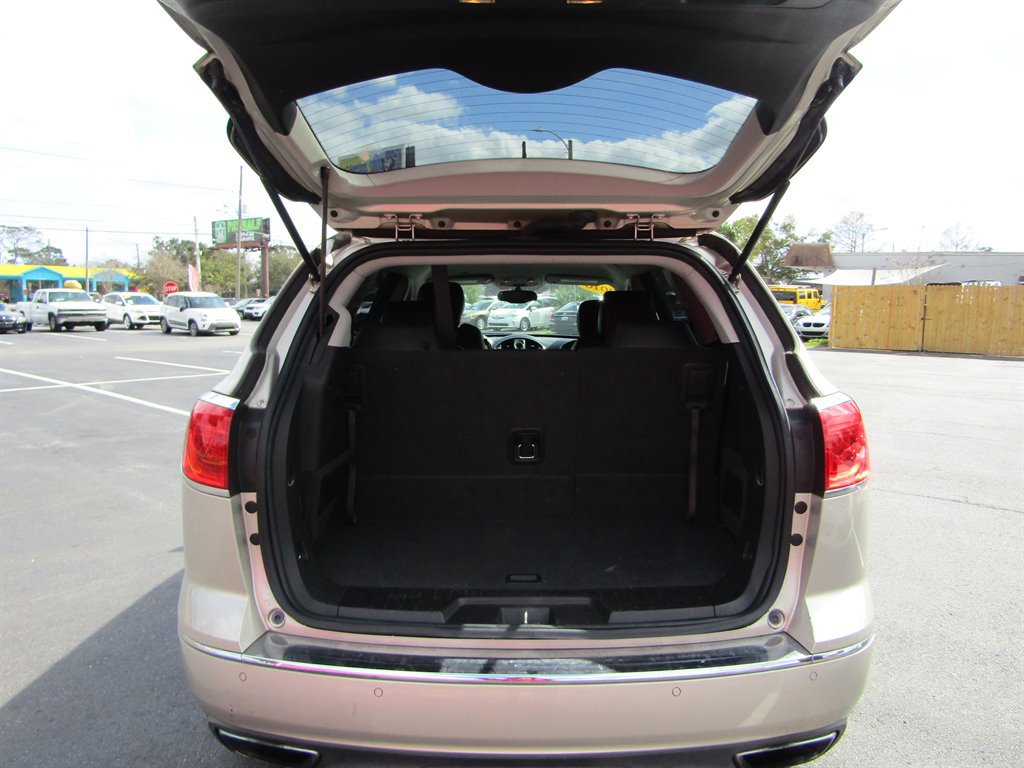 Used 2016 Buick Enclave Leather image 8