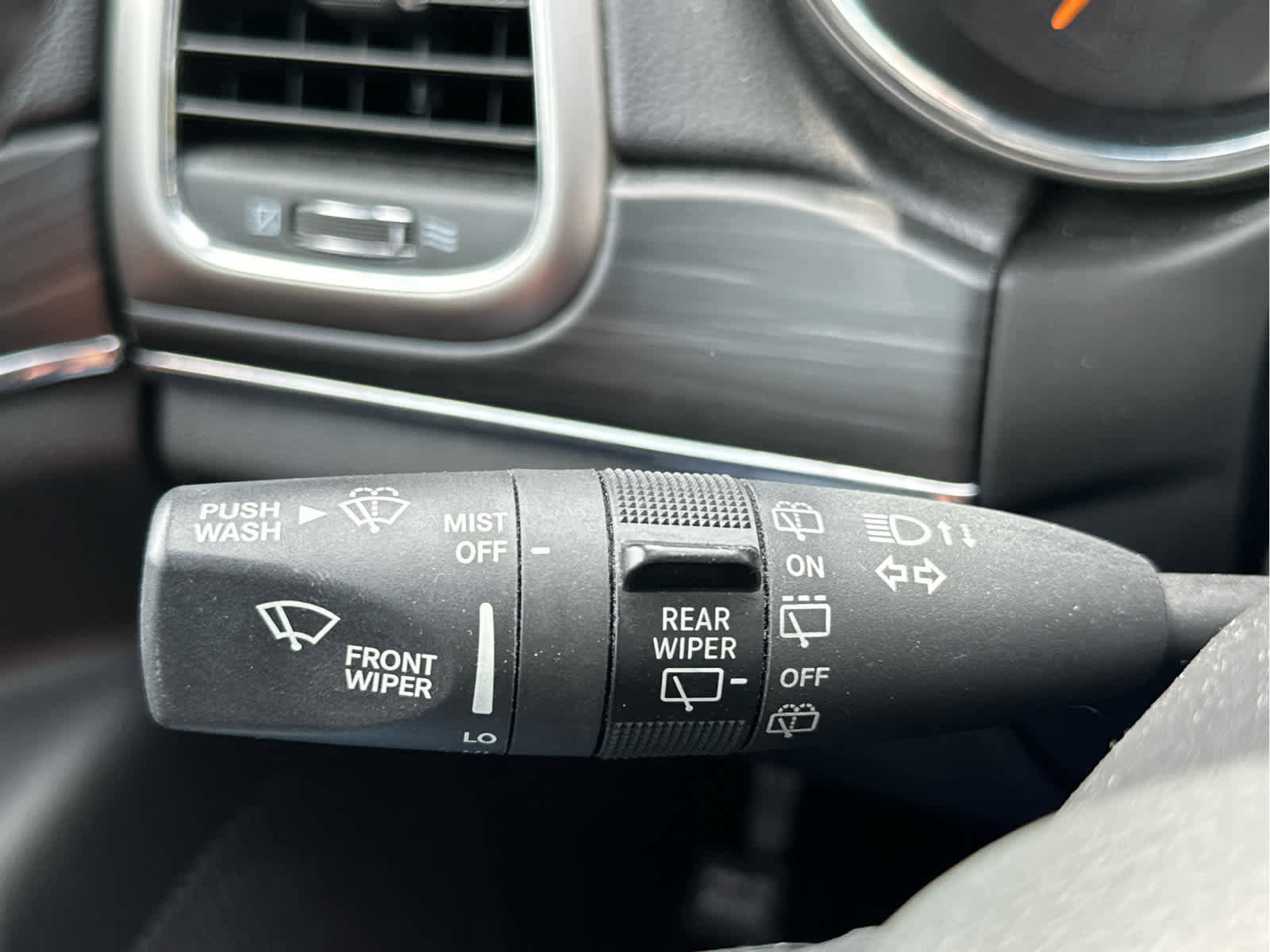 Used 2021 Jeep Grand Cherokee Limited image 30