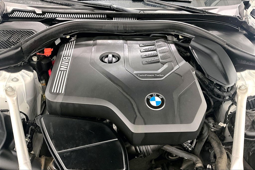 Used 2023 BMW 530i w/ M Sport Package RWD image 9