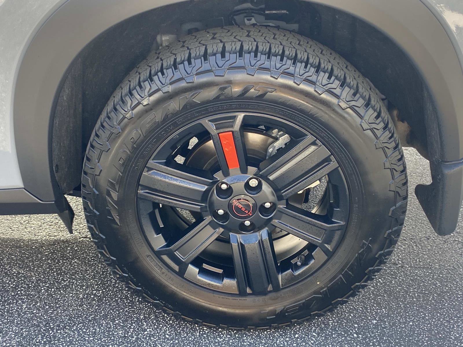 Used 2025 Nissan Rogue SV image 16