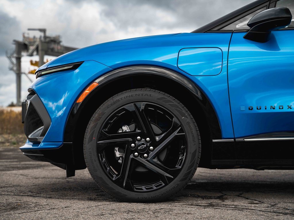 New 2025 Chevrolet Equinox EV RS image 11