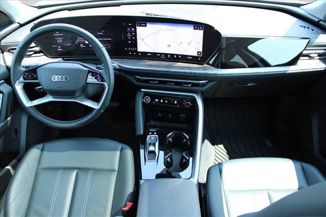 Used 2025 Audi Q5 Premium w/ Convenience Package AWD/4WD image 19
