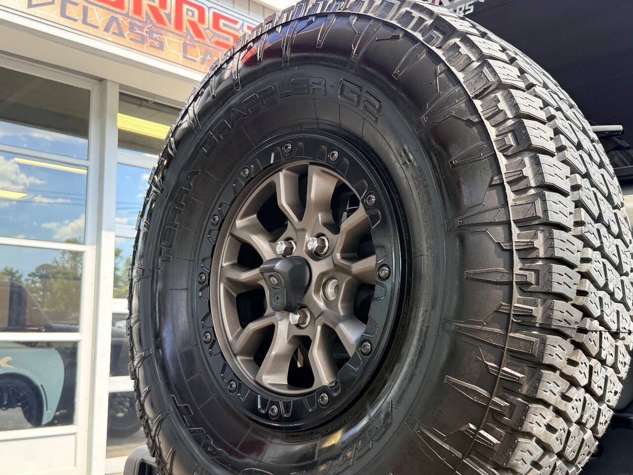 Used 2021 Jeep Wrangler Unlimited Rubicon w/ Trailer Tow Package AWD/4WD image 9