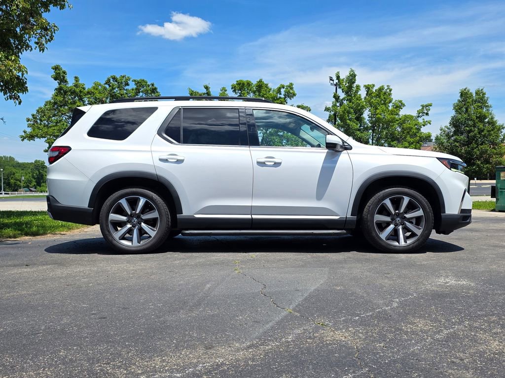 Used 2024 Honda Pilot Elite image 3