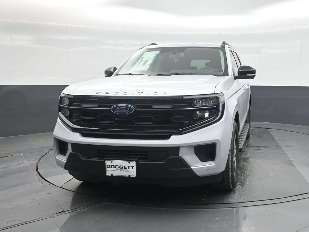 New 2026 Ford Expedition Active RWD image 5