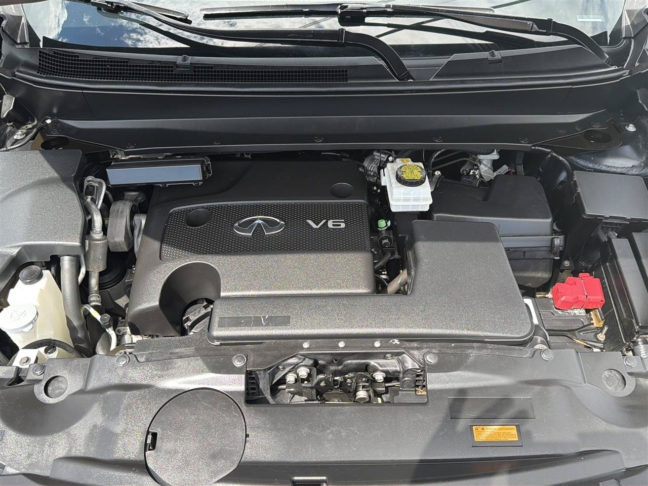 Used 2015 INFINITI QX60 Luxe w/ Premium Plus Package AWD/4WD image 32
