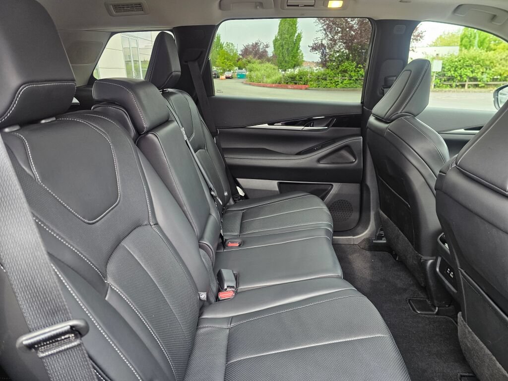 Used 2025 INFINITI QX60 Pure AWD/4WD image 15